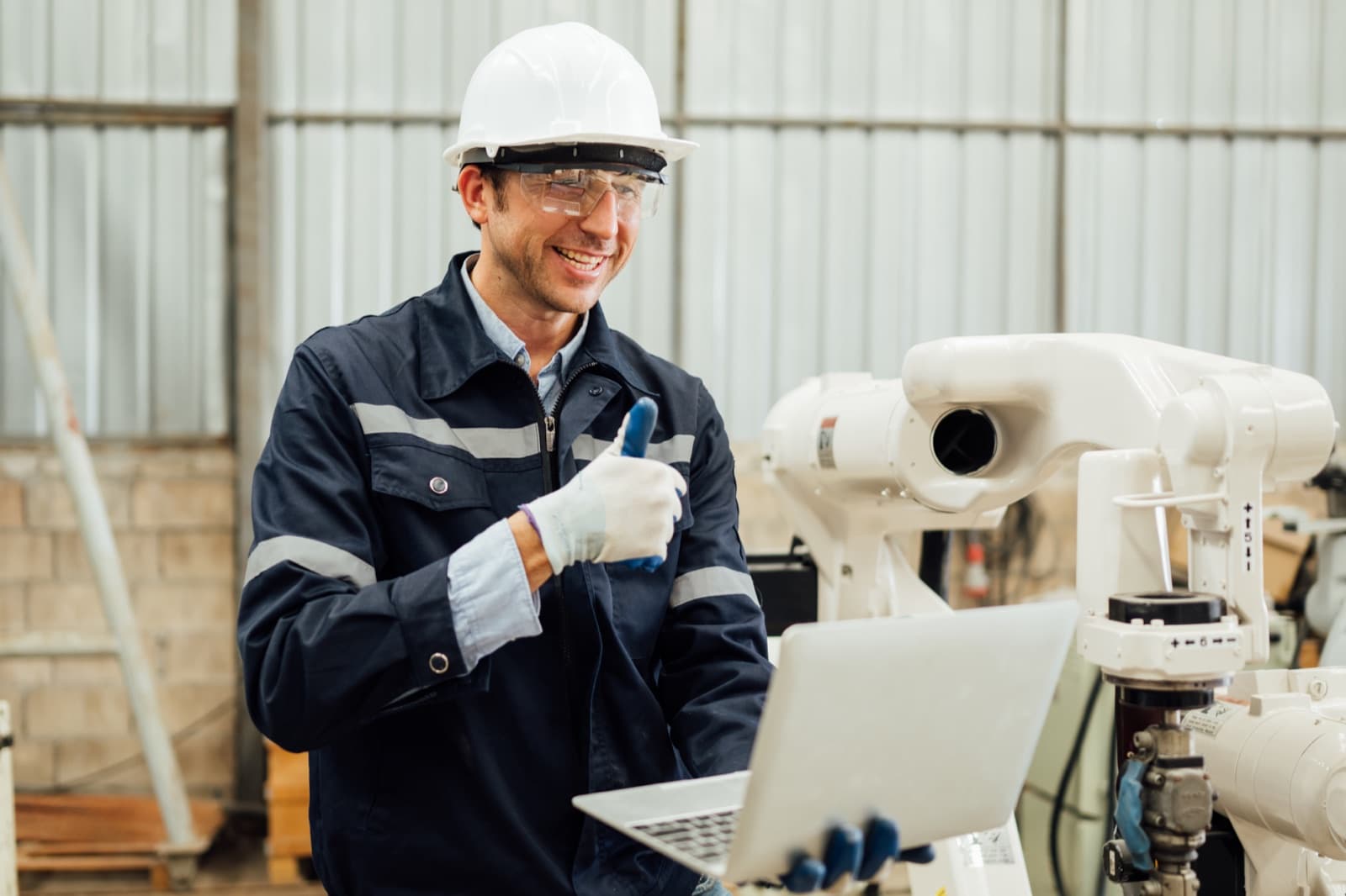 Manufacturing engineer with automation on the plant floor